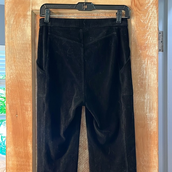 Alo Winter Break High Waist Flare Microcorduroy Pants, Black - S - Picture 7 of 8